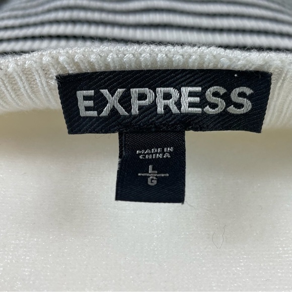 Express Sweater Long Sleeve Off Shoulder Size Large Black White - Picture 4 of 10